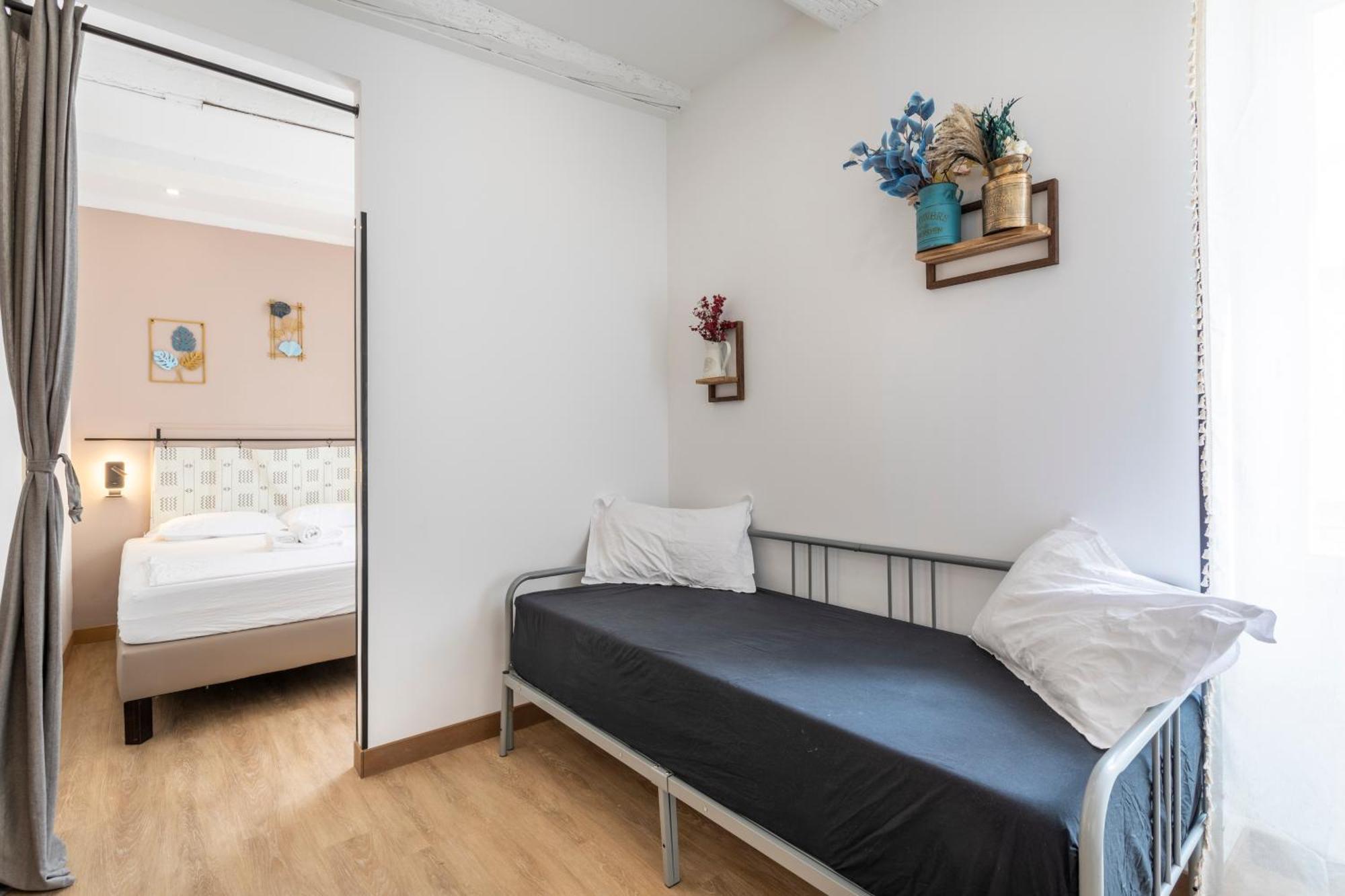 Adira Marseille Panier 2 Etoiles Apartment Exterior photo